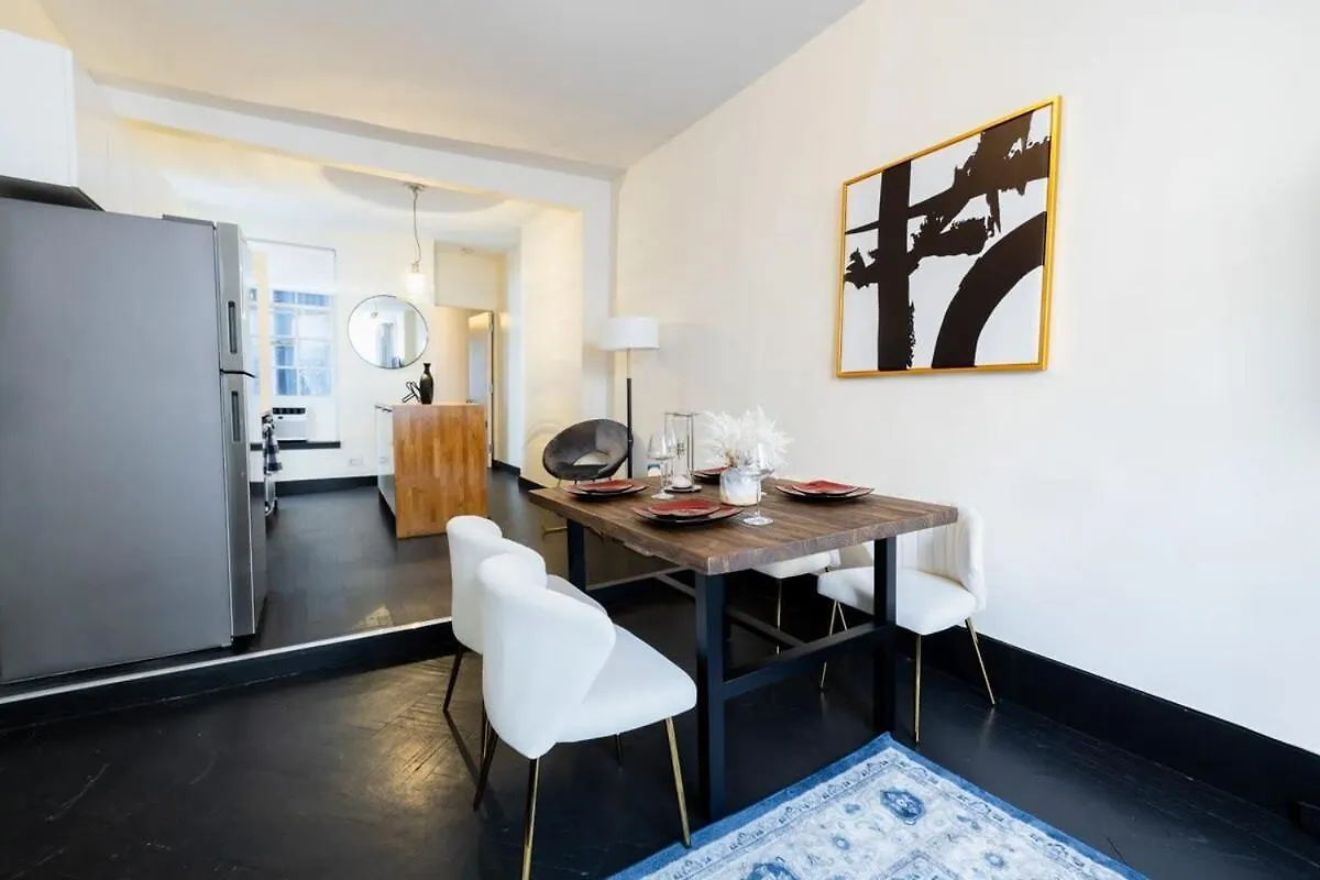 E10-1 Designer East Village Townhouse 1Br New York Appartement