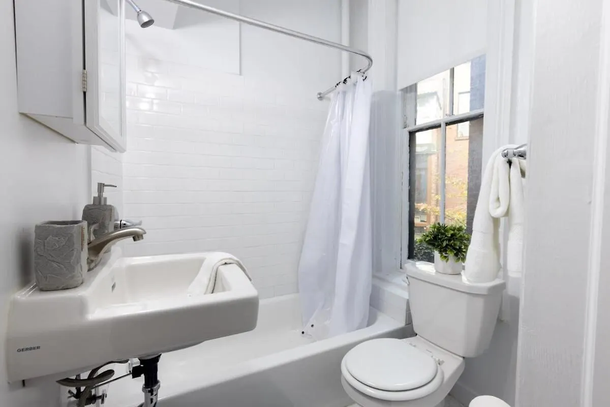 E10-1 Designer East Village Townhouse 1Br New York 0*,  Verenigde Staten