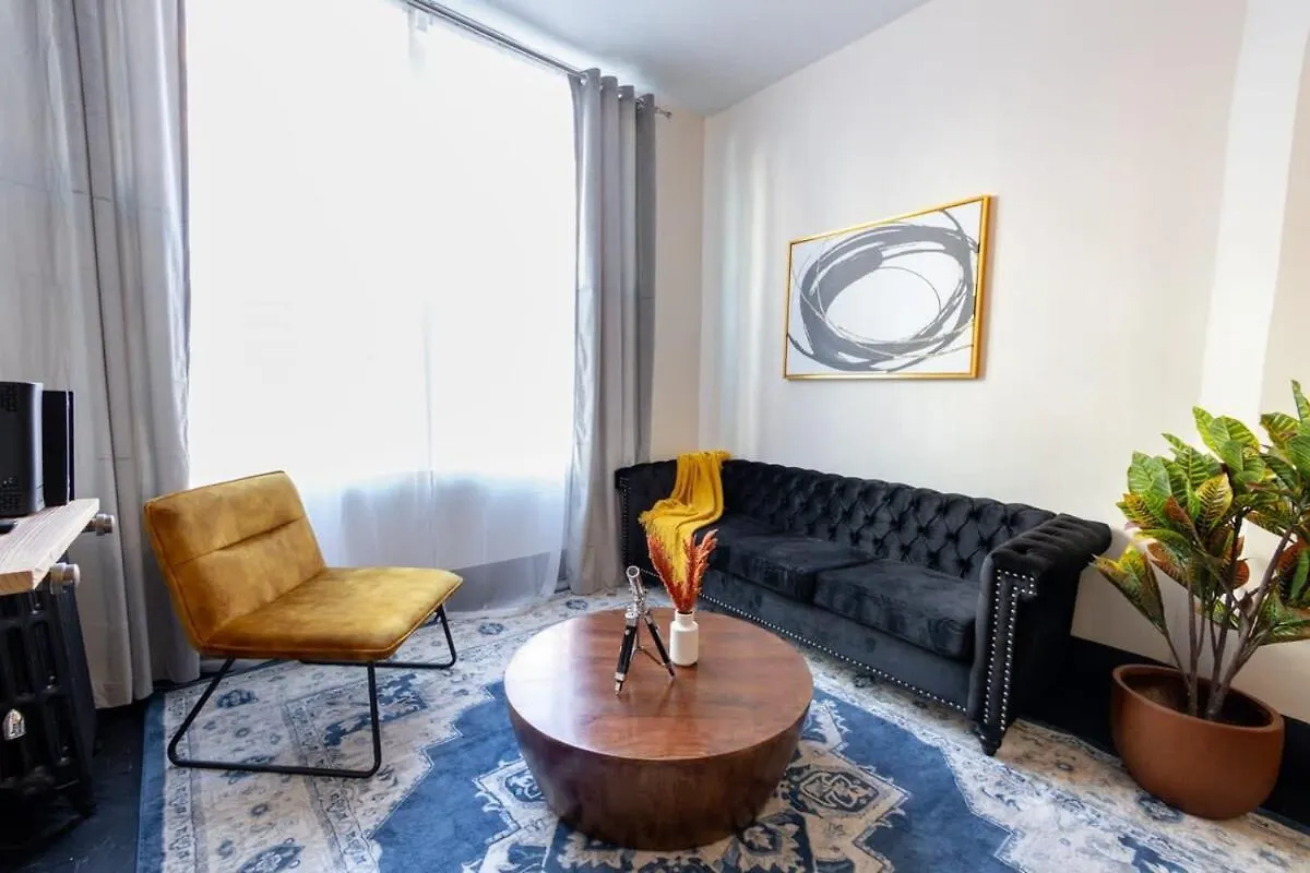E10-1 Designer East Village Townhouse 1Br New York Verenigde Staten