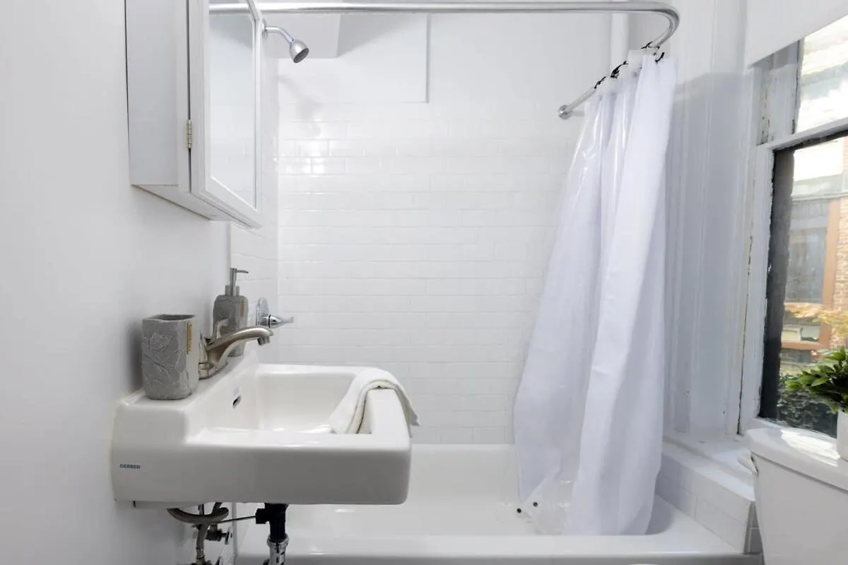 E10-1 Designer East Village Townhouse 1Br New York Verenigde Staten